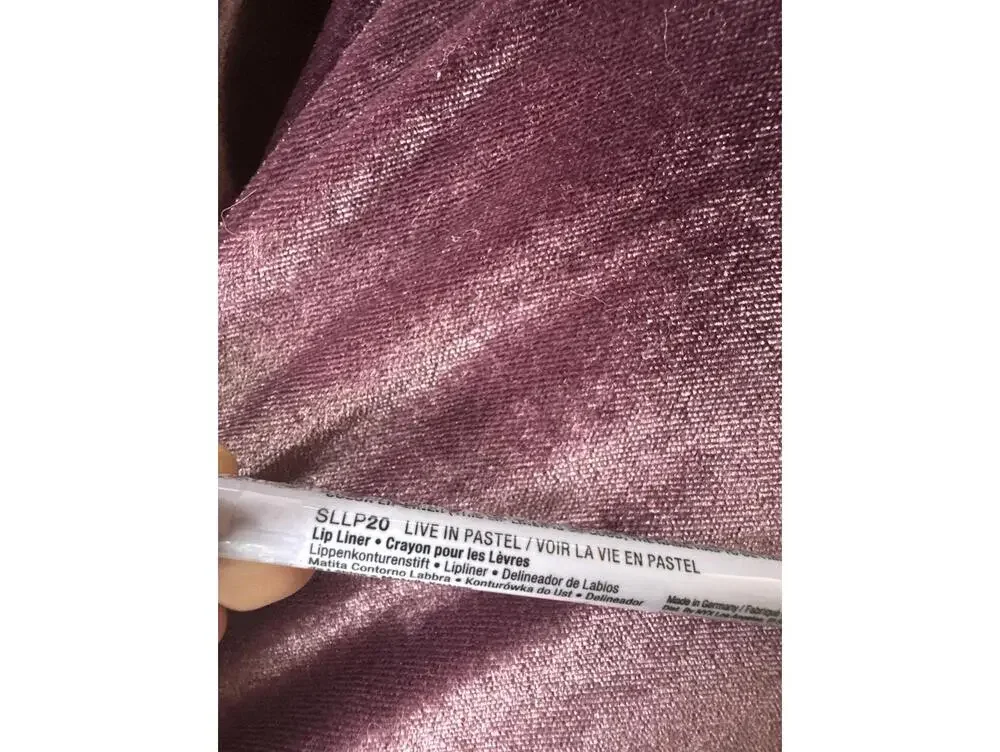 NYX Slide On Lip Liner Lot – Live in Pastel SLLP20 & Brazen SLLP26